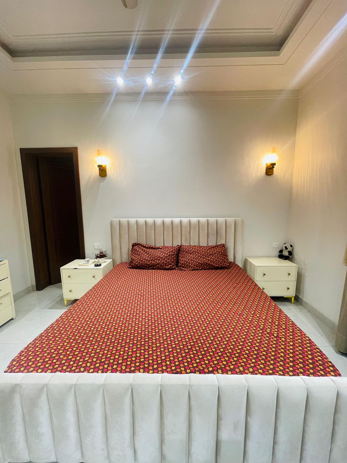 Traditional Block Print Style Bedsheet – Warm Tones